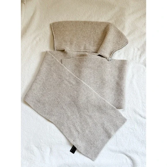 Zara Beige Knit Scarf with Zip Collar - Picture 7 of 9